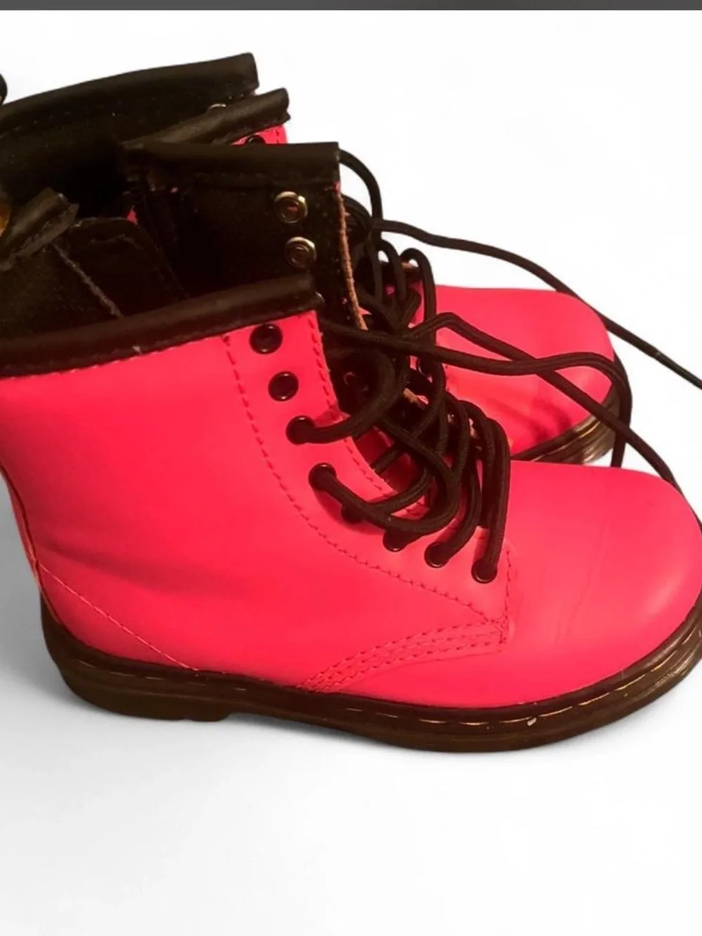 Dr. Martens Kids hot Pink Lace-Up Boots